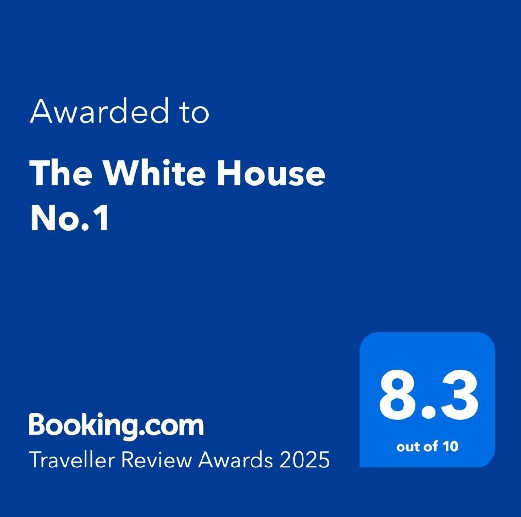 The White House No.1 Villa Brufut Exteriör bild
